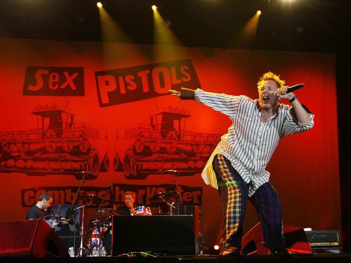 Rare Film Footage Of Historic 1976 Sex Pistols Concerts To Go On Sale