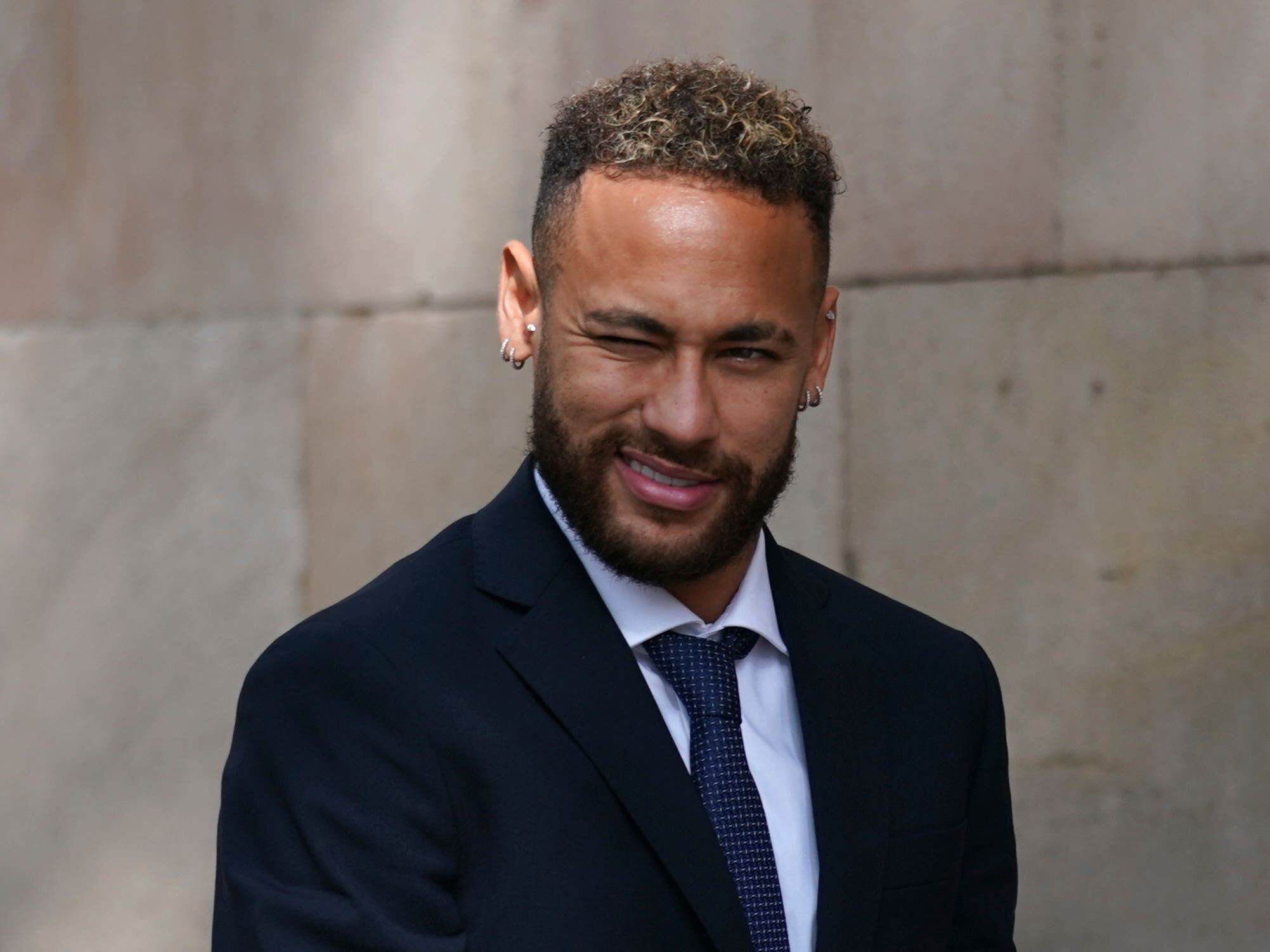 ‘My father handles everything’, Neymar tells fraud trial