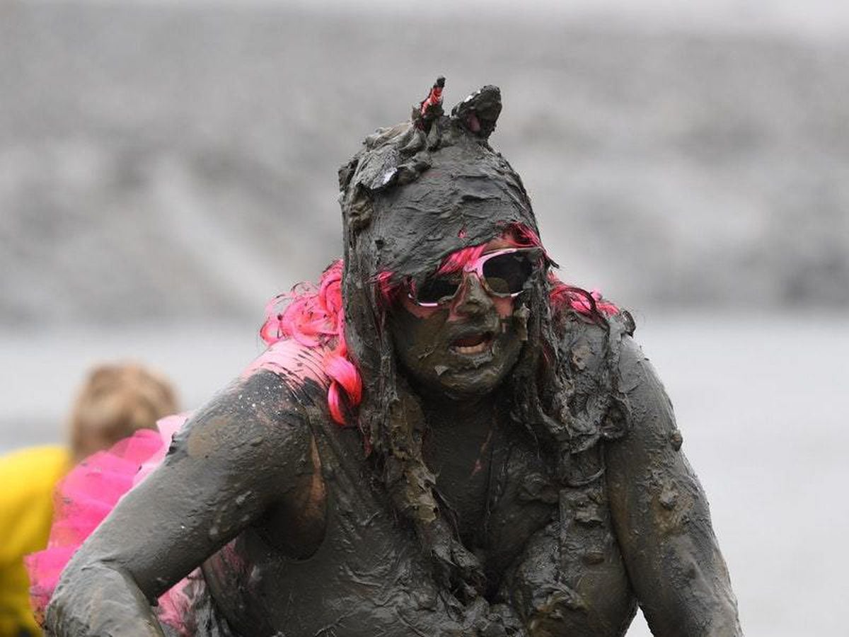 Runners battle squelch to raise cash for charity at Maldon Mud Race