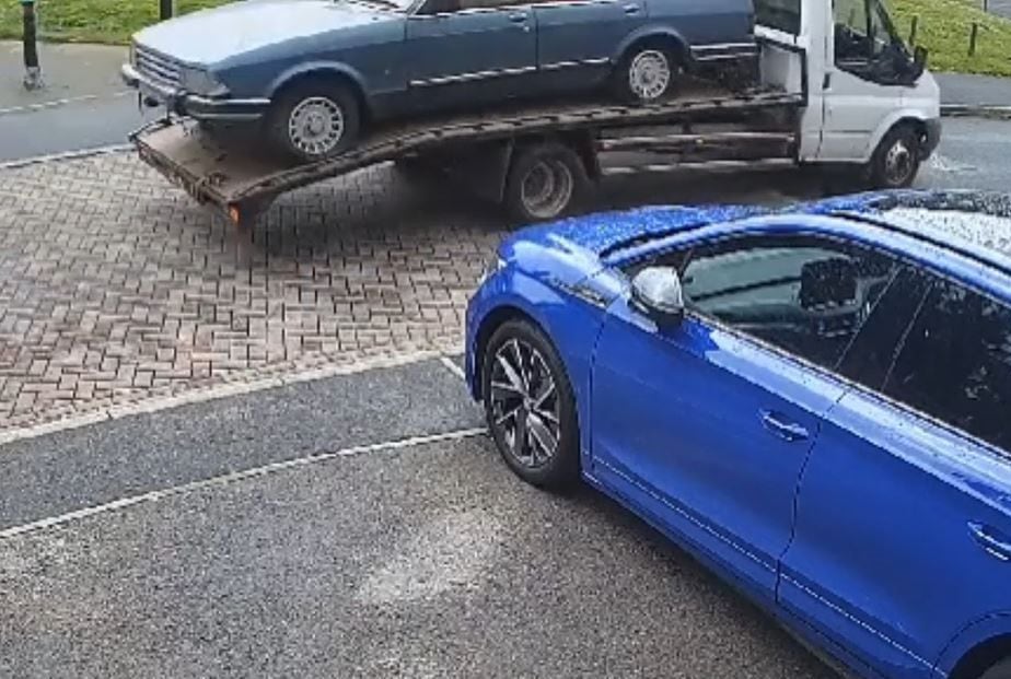 Watch moment heartless thieves steal man's classic car that was left to him by his dad