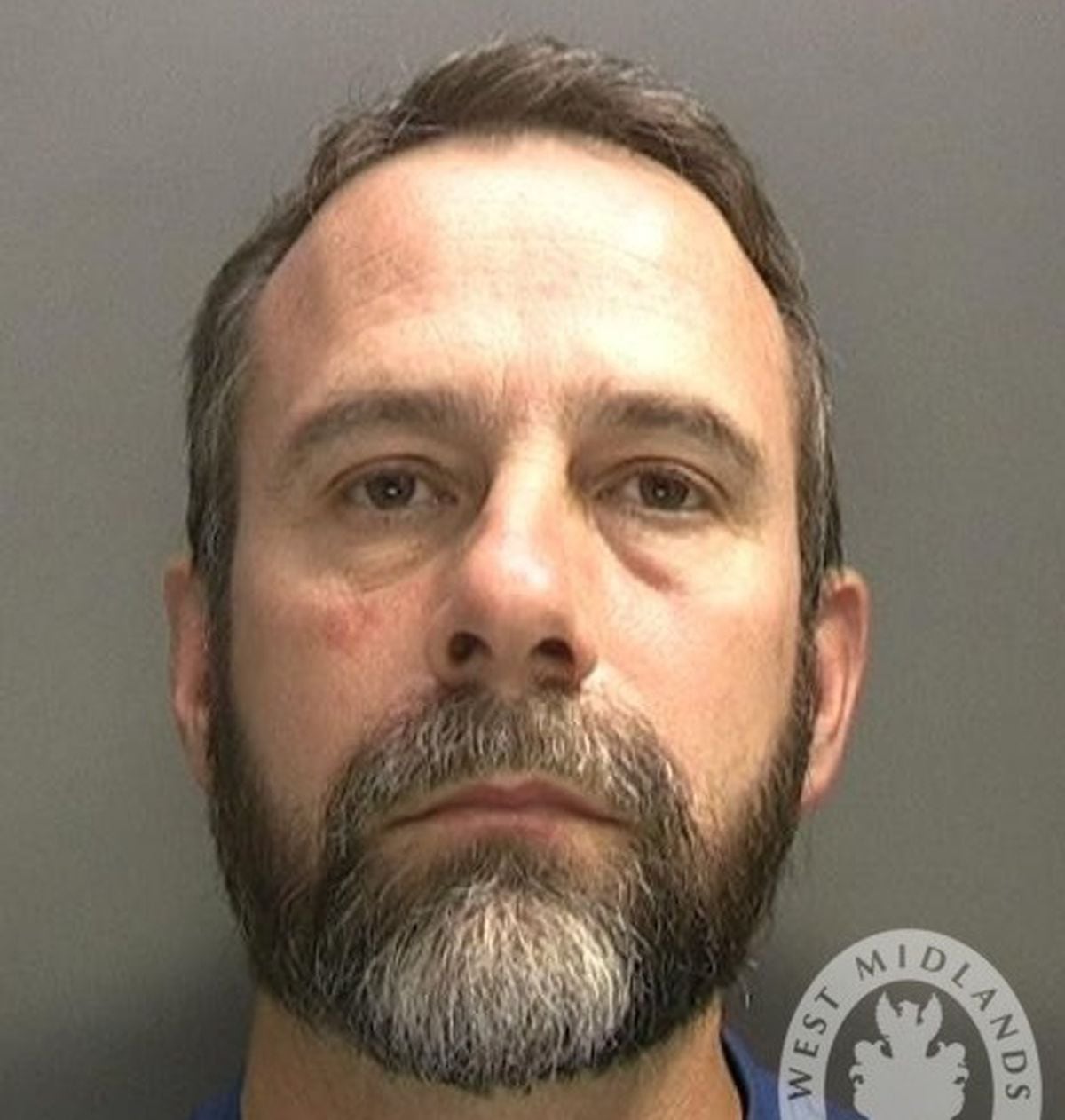 Primary school teacher jailed for 'disgusting' chat room sex talk with ...