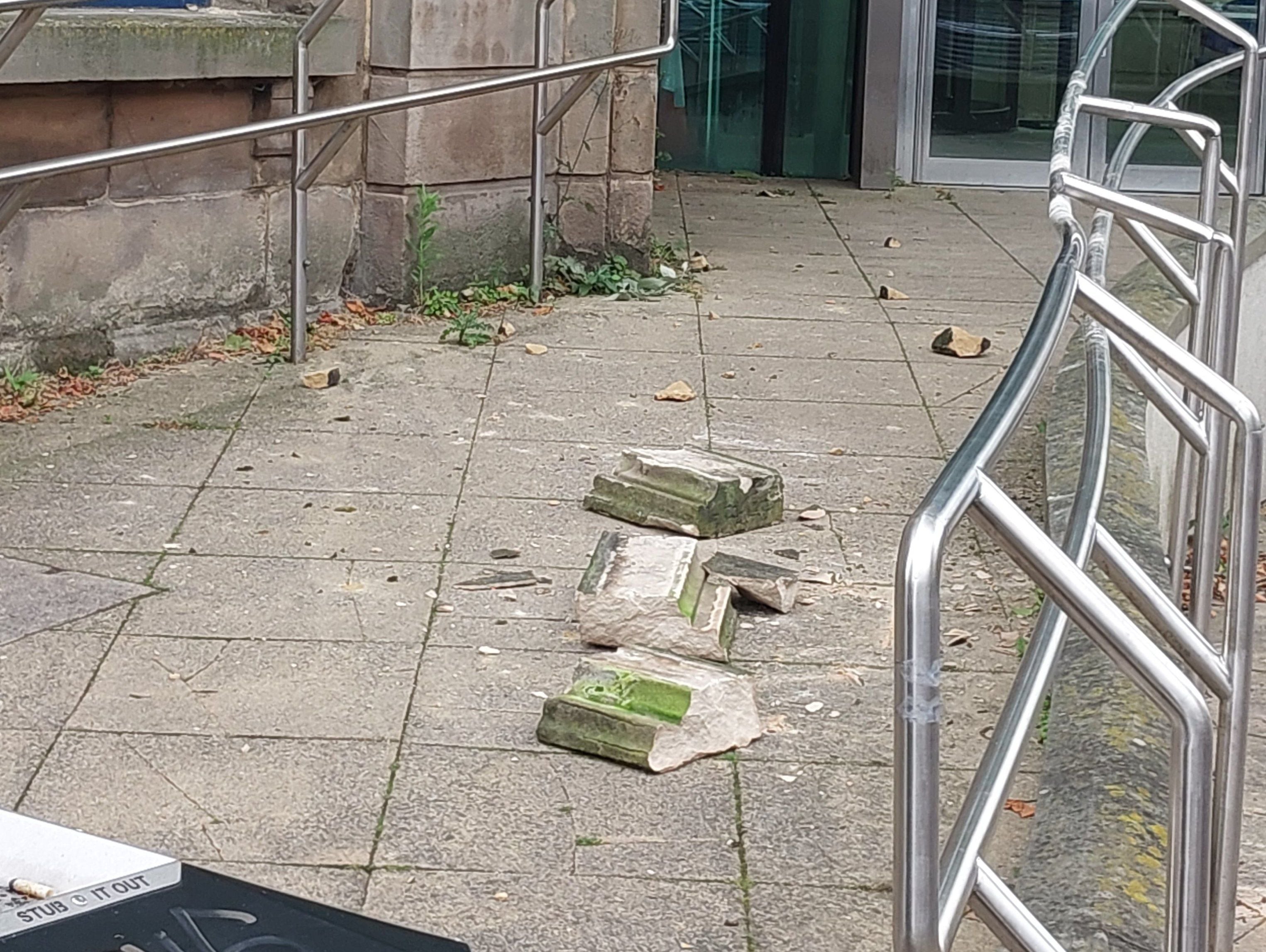 Warning to avoid Bilston street due to falling debris outside town hall
