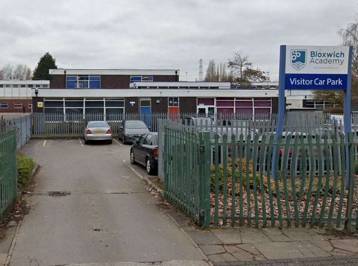 Walsall school closes after parents drag children through