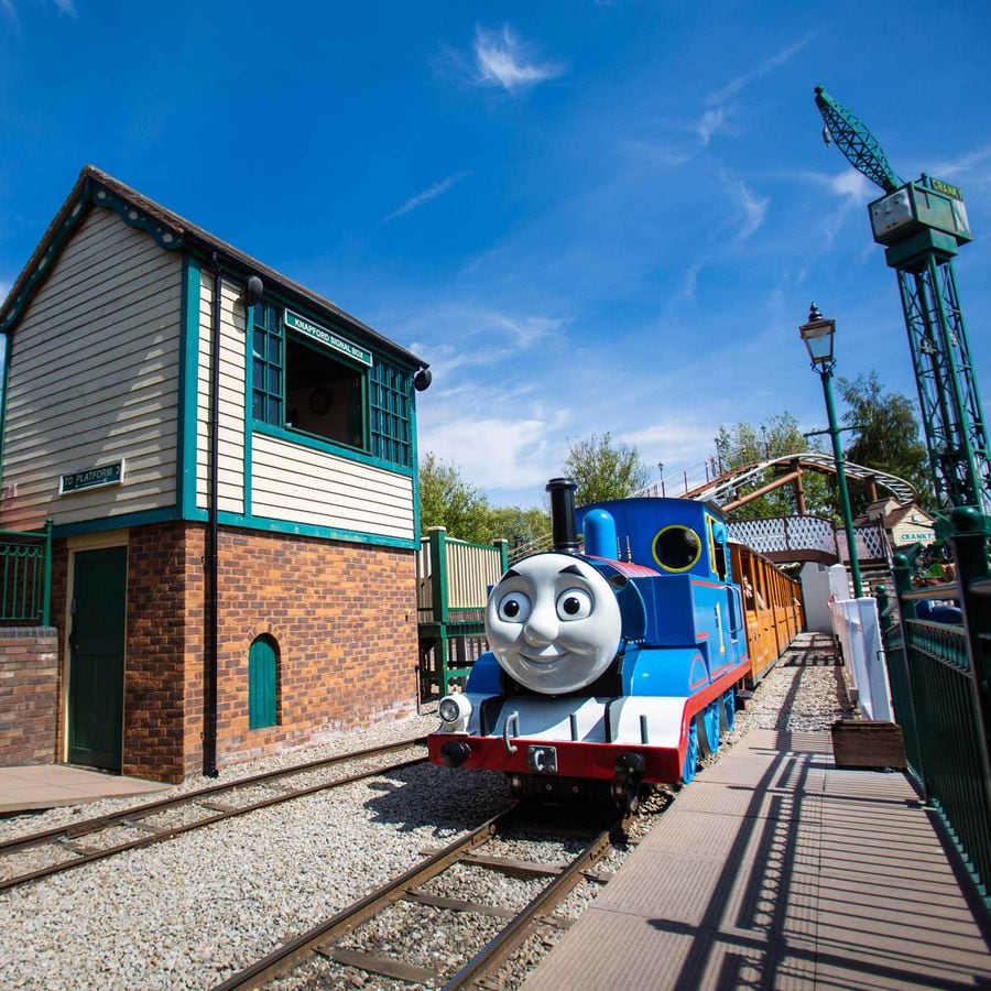 Drayton Manor Celebrates Birthday Of Thomas And Friends With Acts Of 