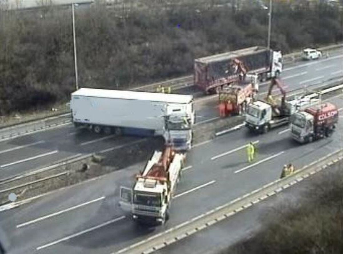 M6 Closed For Most Of Sunday In The Black Country After Lorry Crash