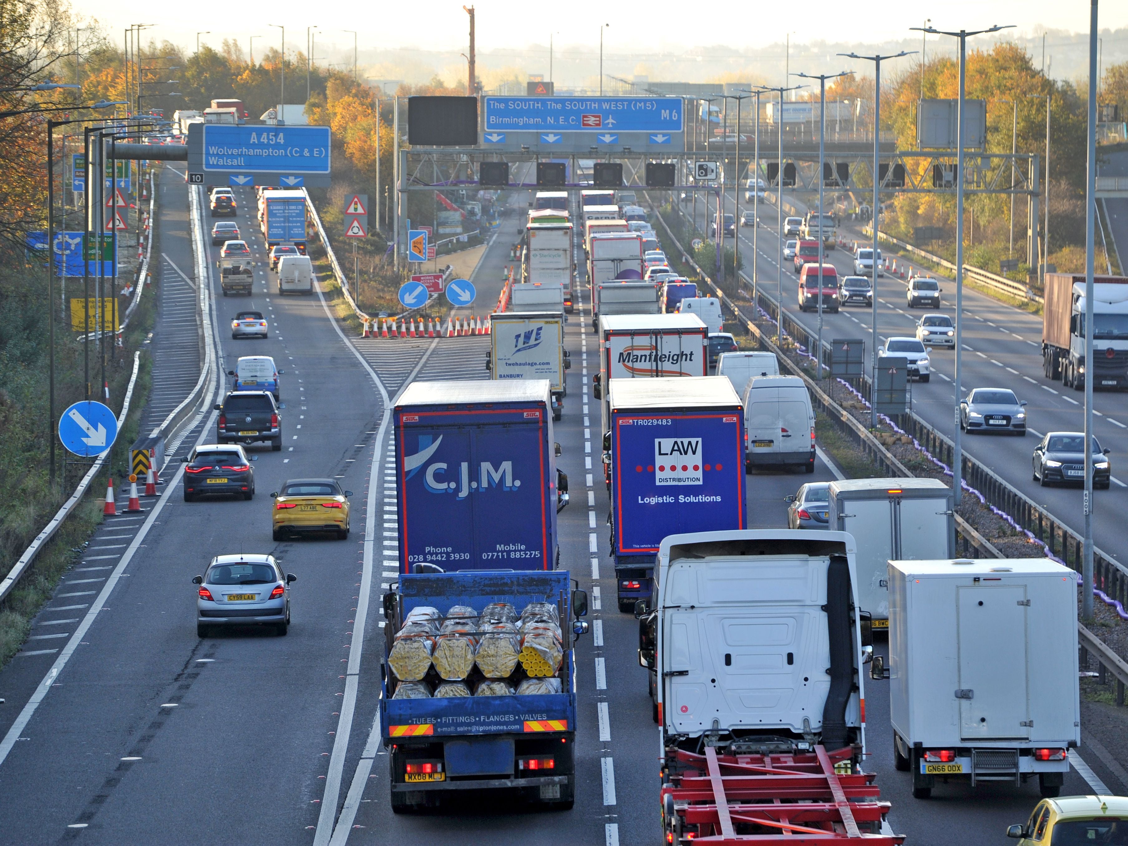 Oil spillage on M6 closes two of four lanes