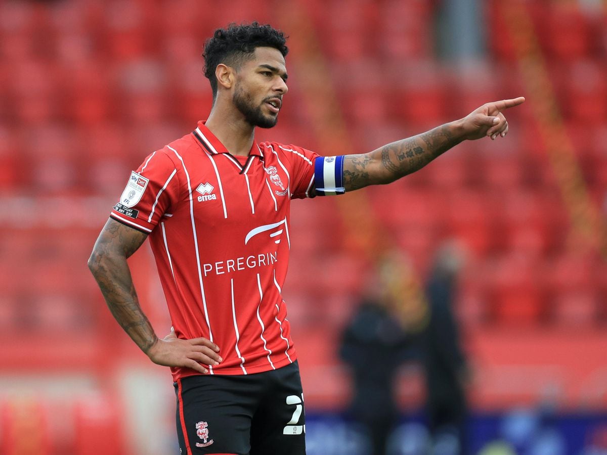 Liam Bridcutt still missing for Lincoln | Express & Star