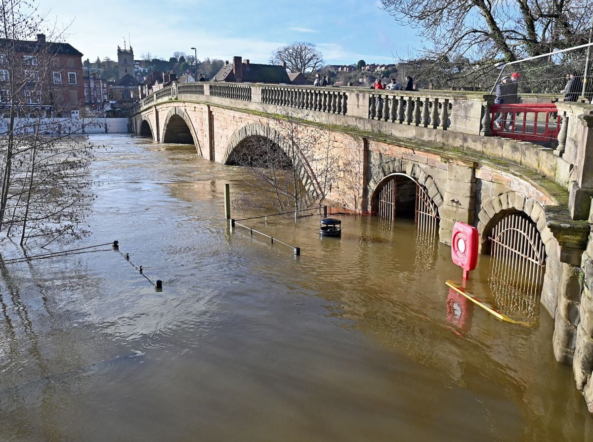 New flood warning issued for region after night of heavy rain | Express ...