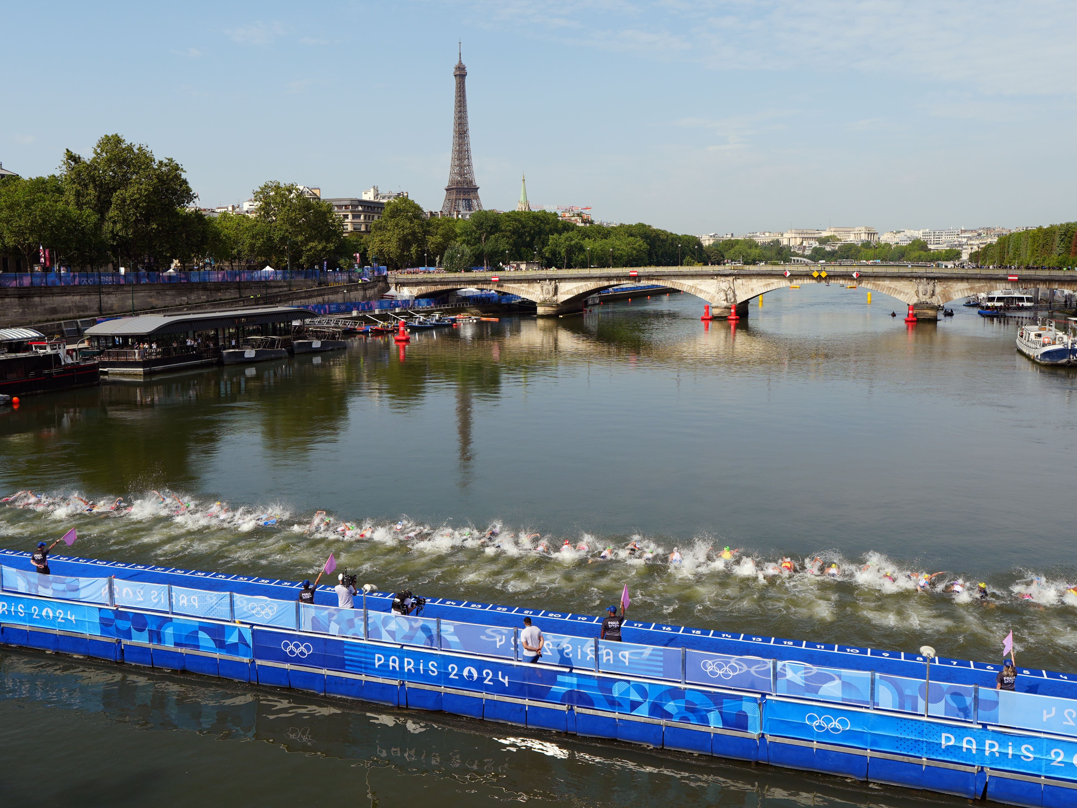 Mixed relay under way despite withdrawal of Belgium due to ‘E. coli’ illness