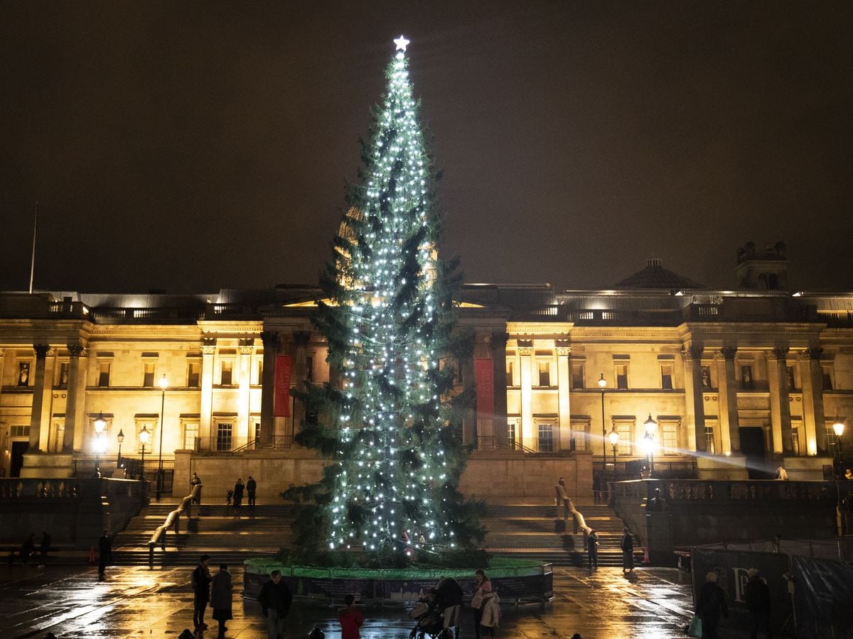 New Year’s Eve event in Trafalgar Square cancelled as Omicron cases