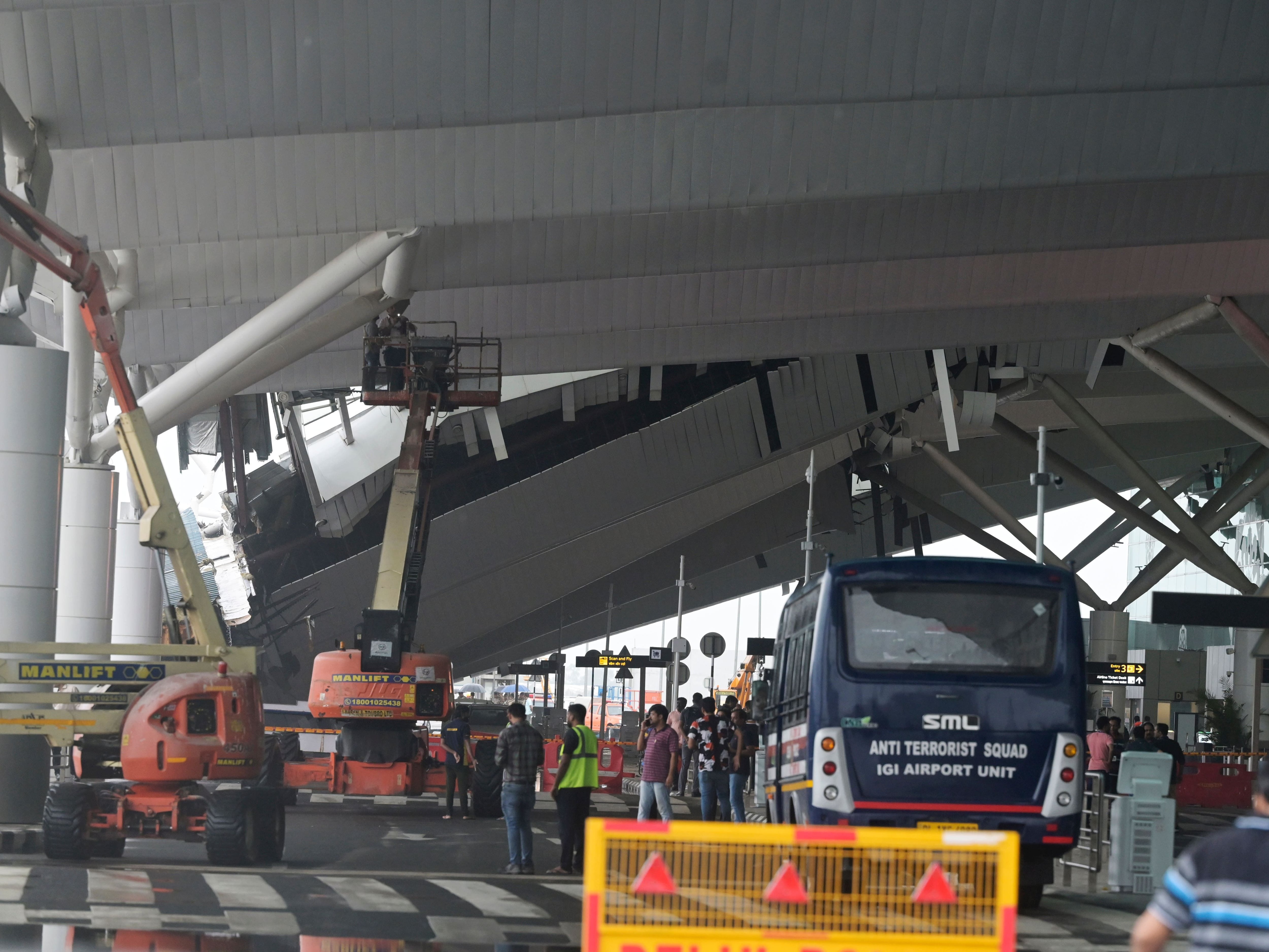 One dead and six injured after canopy collapse at New Delhi airport