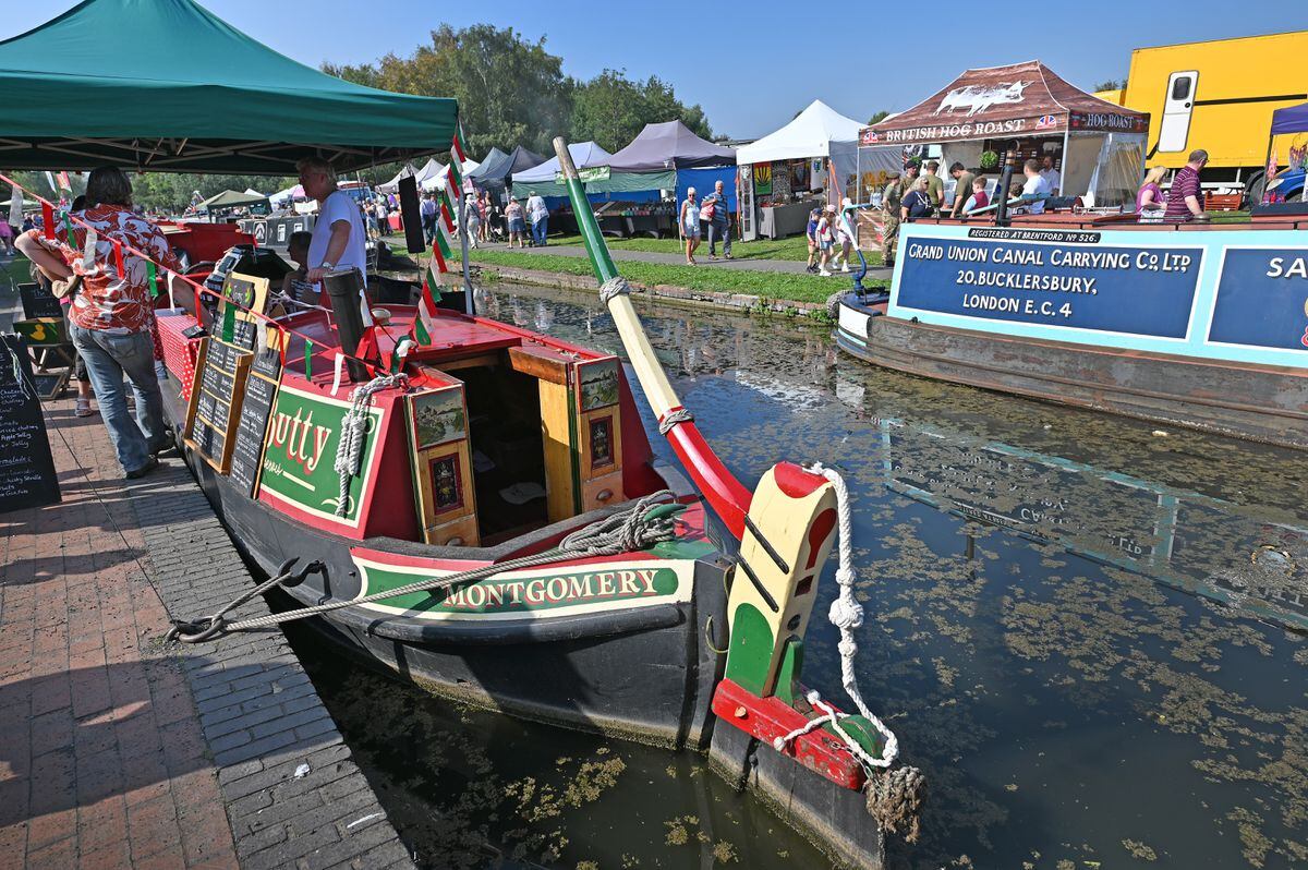 Black Country Boat Festival triumphs in the heat with 12,000 visitors ...