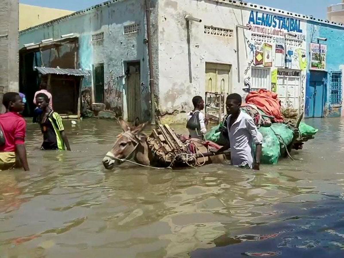 Floods in central Somalia hit nearly one million people | Express & Star