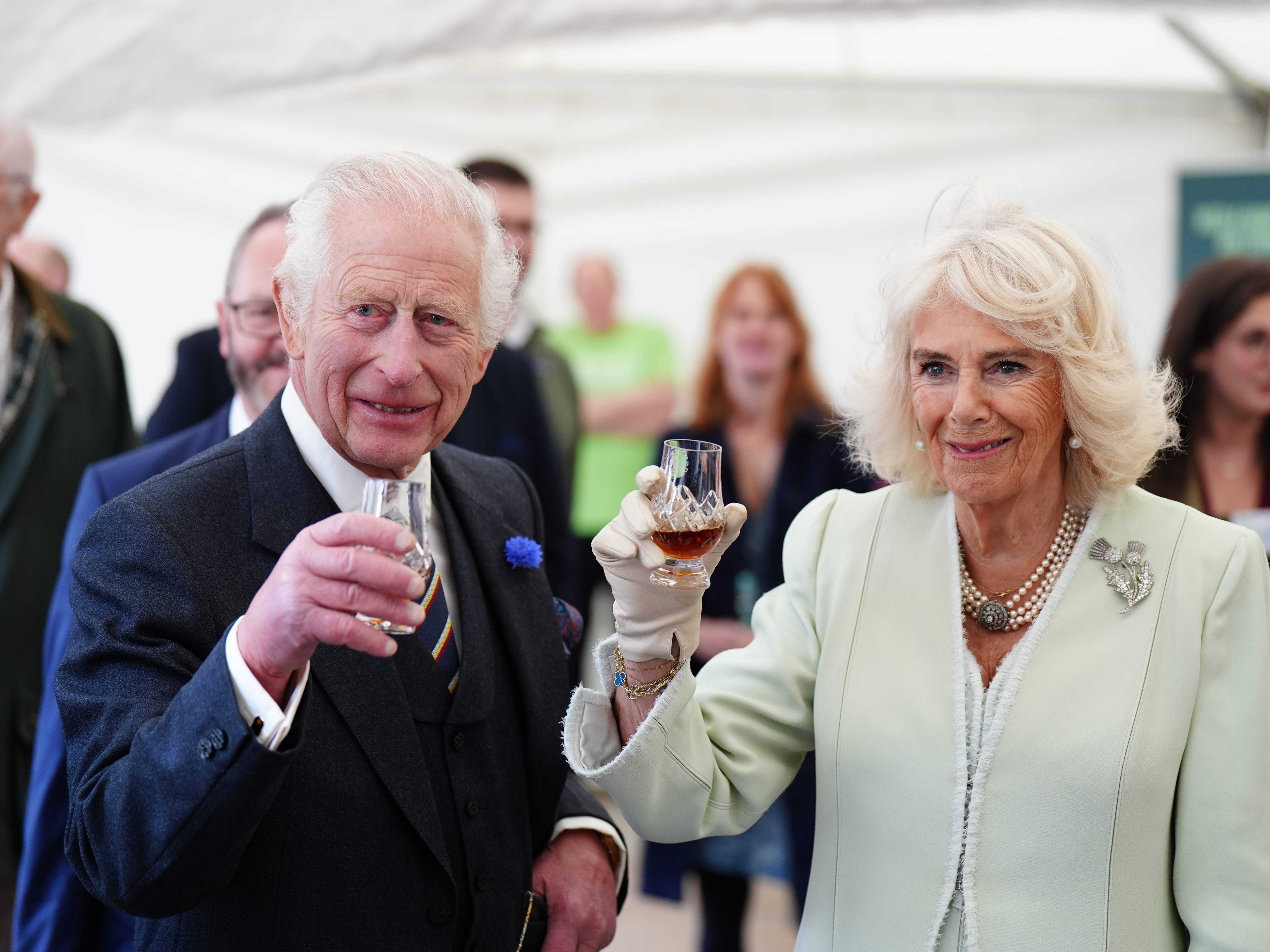 ‘That hit the spot’: King and Queen enjoy vintage whisky at Edinburgh event