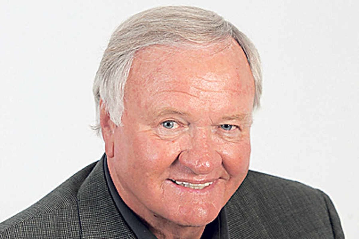 Ron Atkinson takes stage in Wolverhampton | Express & Star