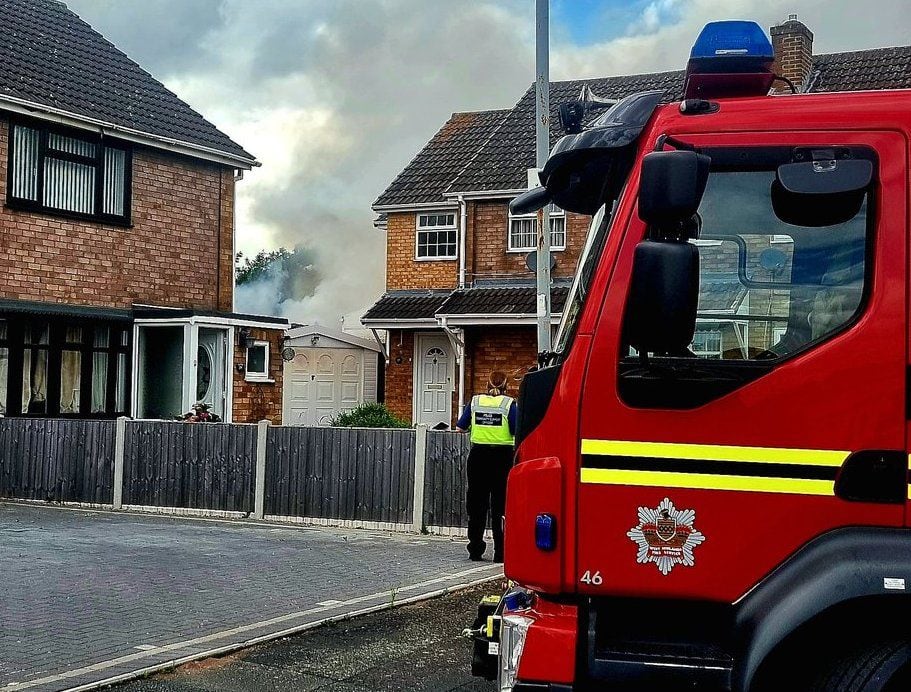 Houses evacuated after conservatory fire 'quickly' spread in Wolverhampton