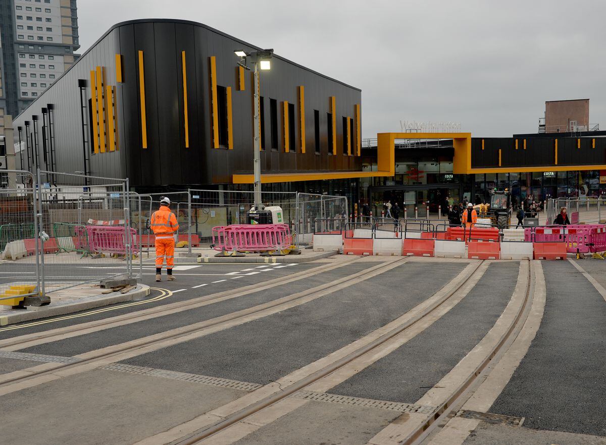 resurfacing-work-planned-ahead-of-wolverhampton-metro-extension-opening