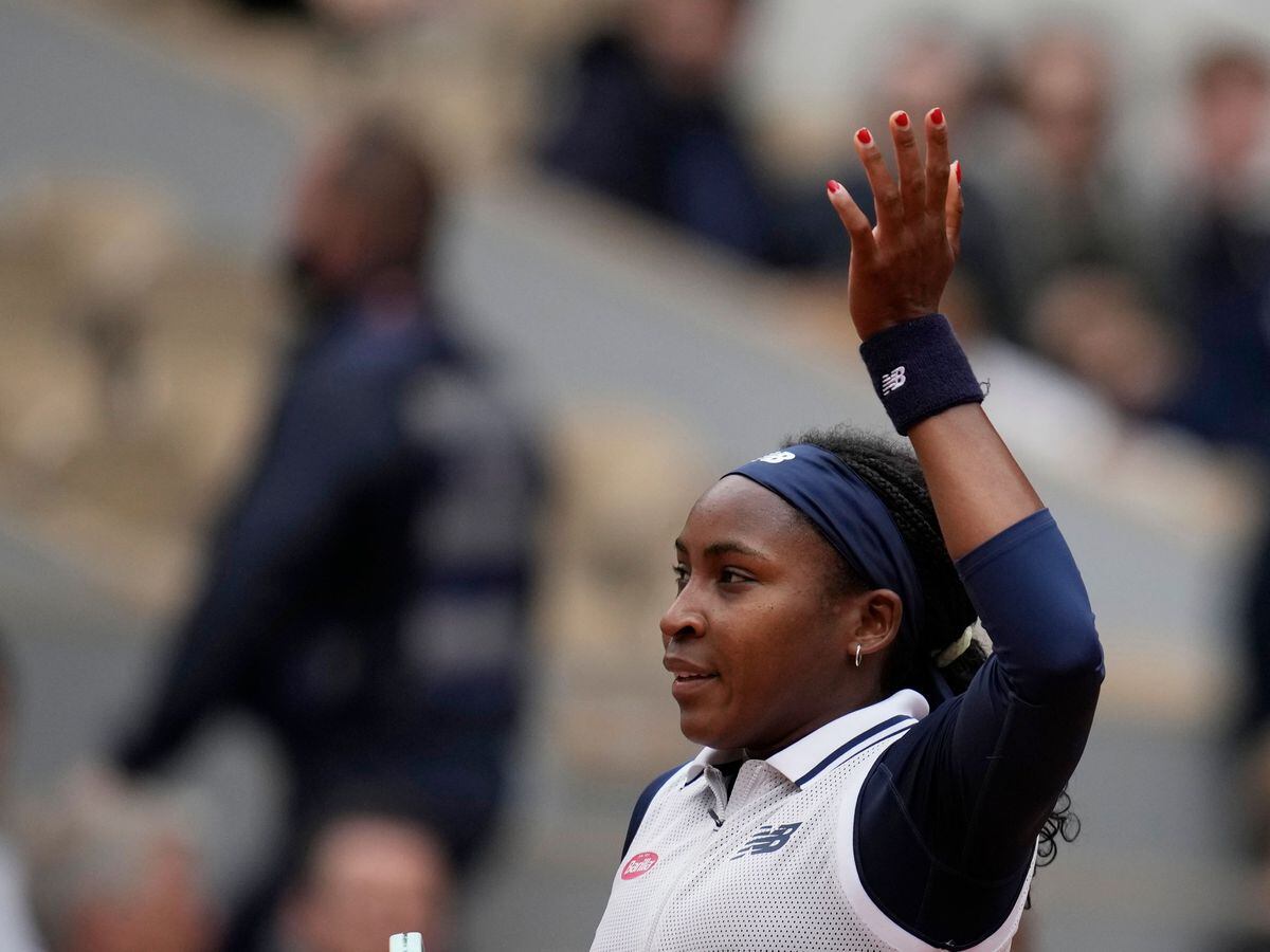 Coco Gauff eases past Dayana Yastremska to reach French Open fourth round