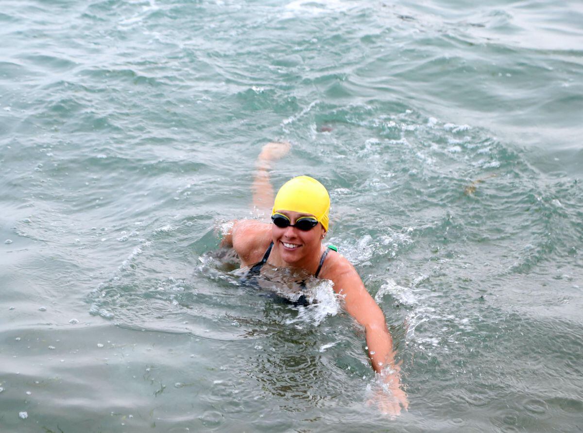 endurance-swimmer-begins-record-breaking-channel-attempt-express-star