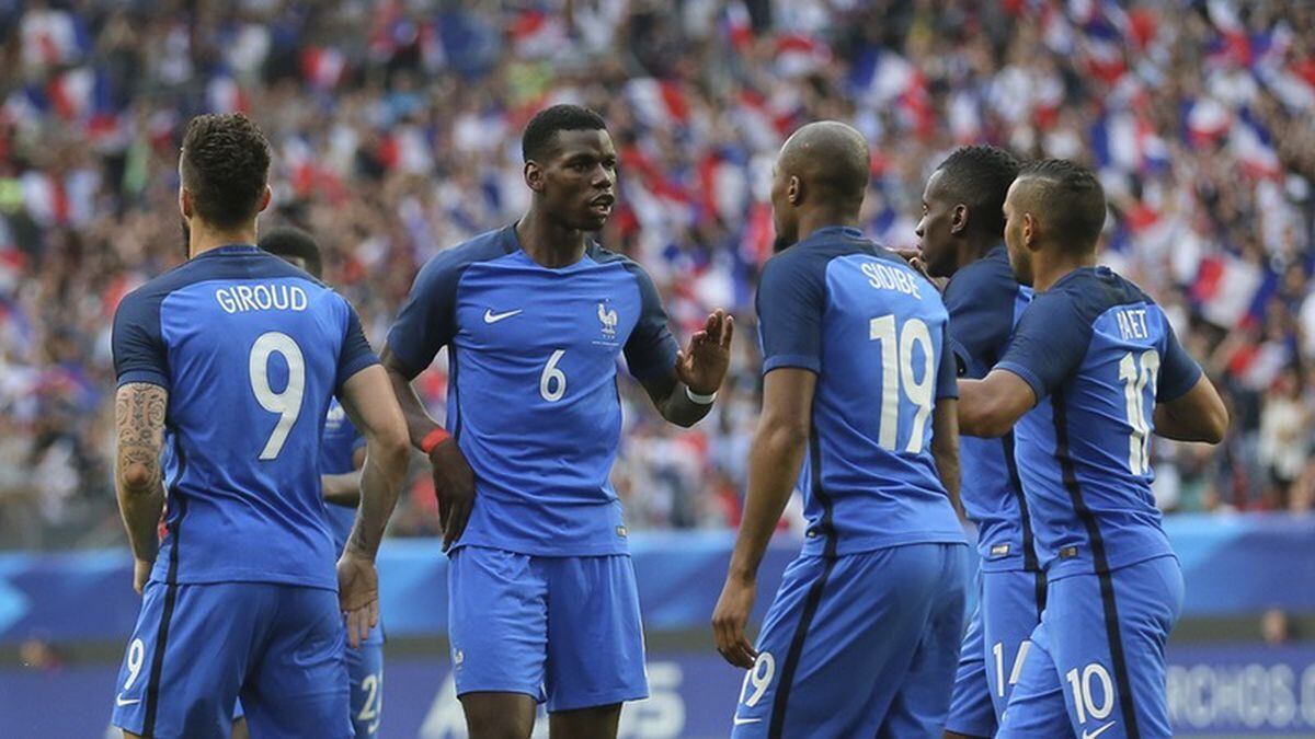 Paul Pogba cannot stop scoring volleys in France training | Express & Star