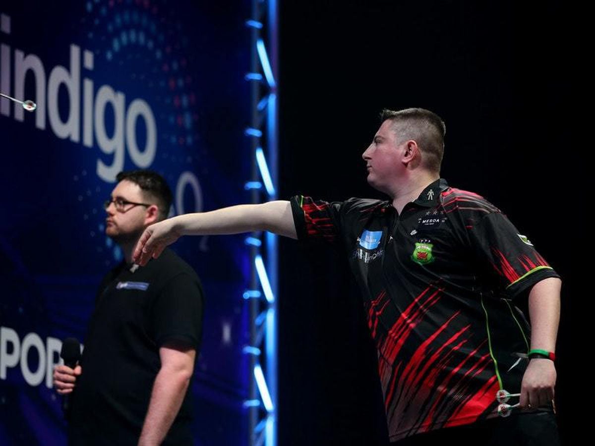 PDC newcomer Nick Kenny excels to reach last 32 of Home Tour | Express ...