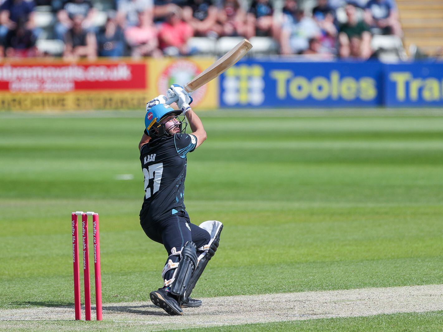 Kashif Ali powers Worcestershire to brink of promotion