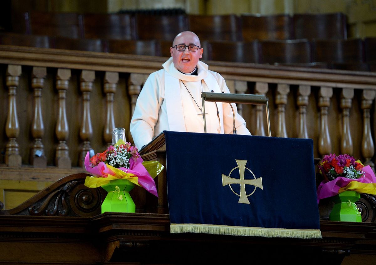 End Of An Era As Landmark Wolverhampton Church Holds Final Service ...