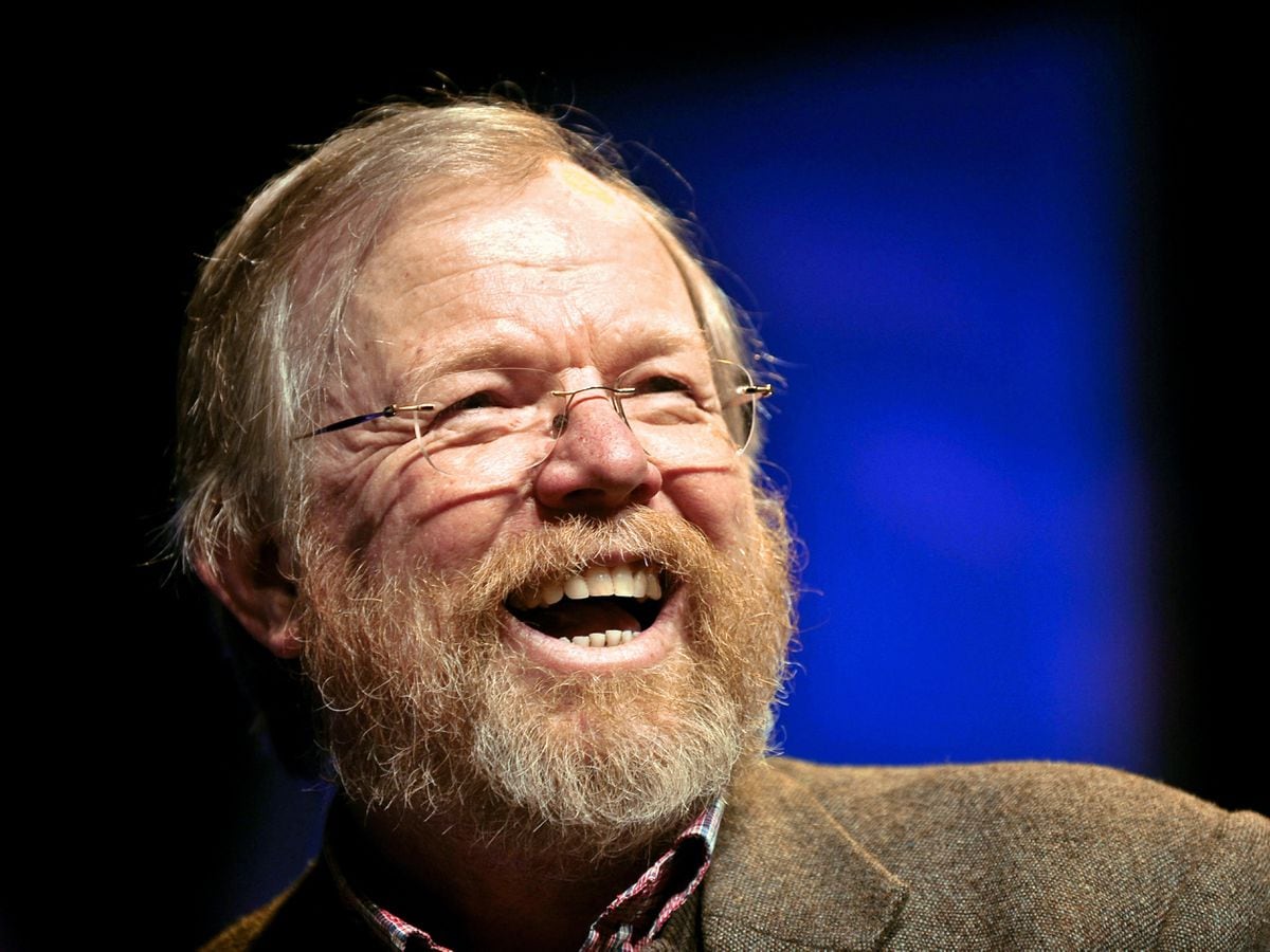 Bill Bryson in running for second major science literary prize