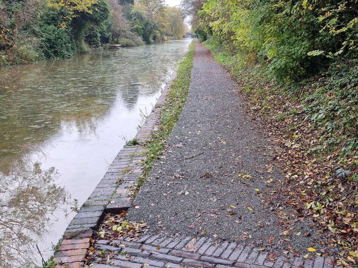 Nine Miles Of Canal Towpaths Across Walsall To Be Revamped | Express & Star