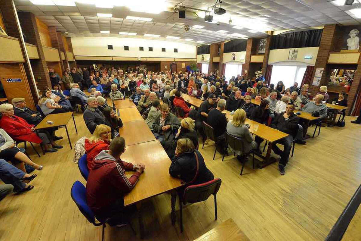 High tensions as hundreds oppose Darlaston travellers site plan ...