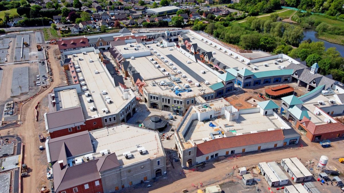 watch-drone-footage-shows-160-million-cannock-designer-outlet-near