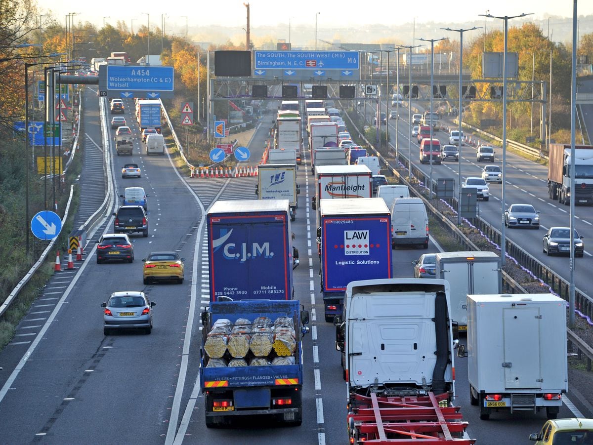 m6-lorry-crash-aftermath-as-motorway-sealed-off-liverpool-echo