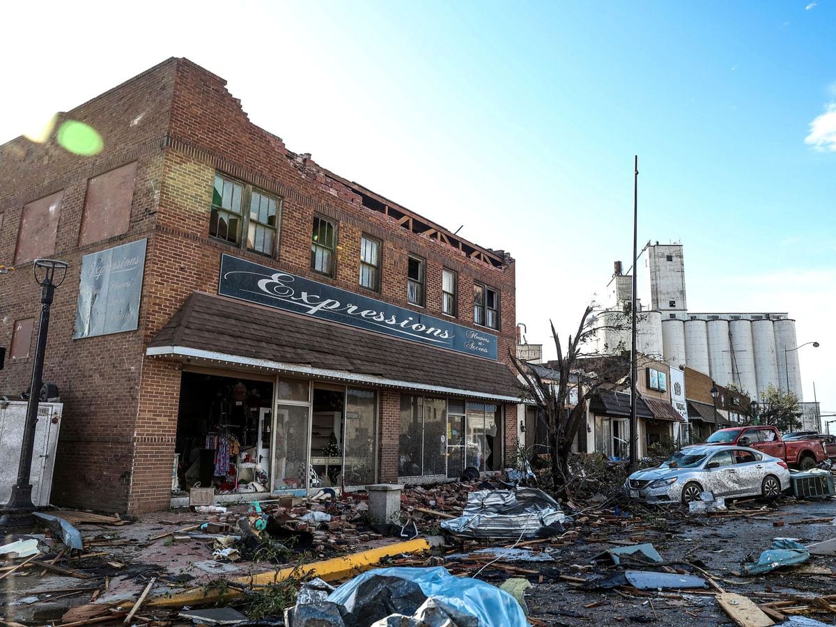 Three dead and dozens hurt after tornado rips through Texas town ...