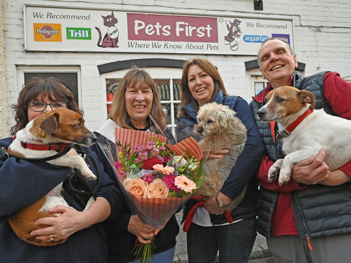 ‘The alarm clock is going in the bin!’ says pet shop worker retiring after 30 years at store