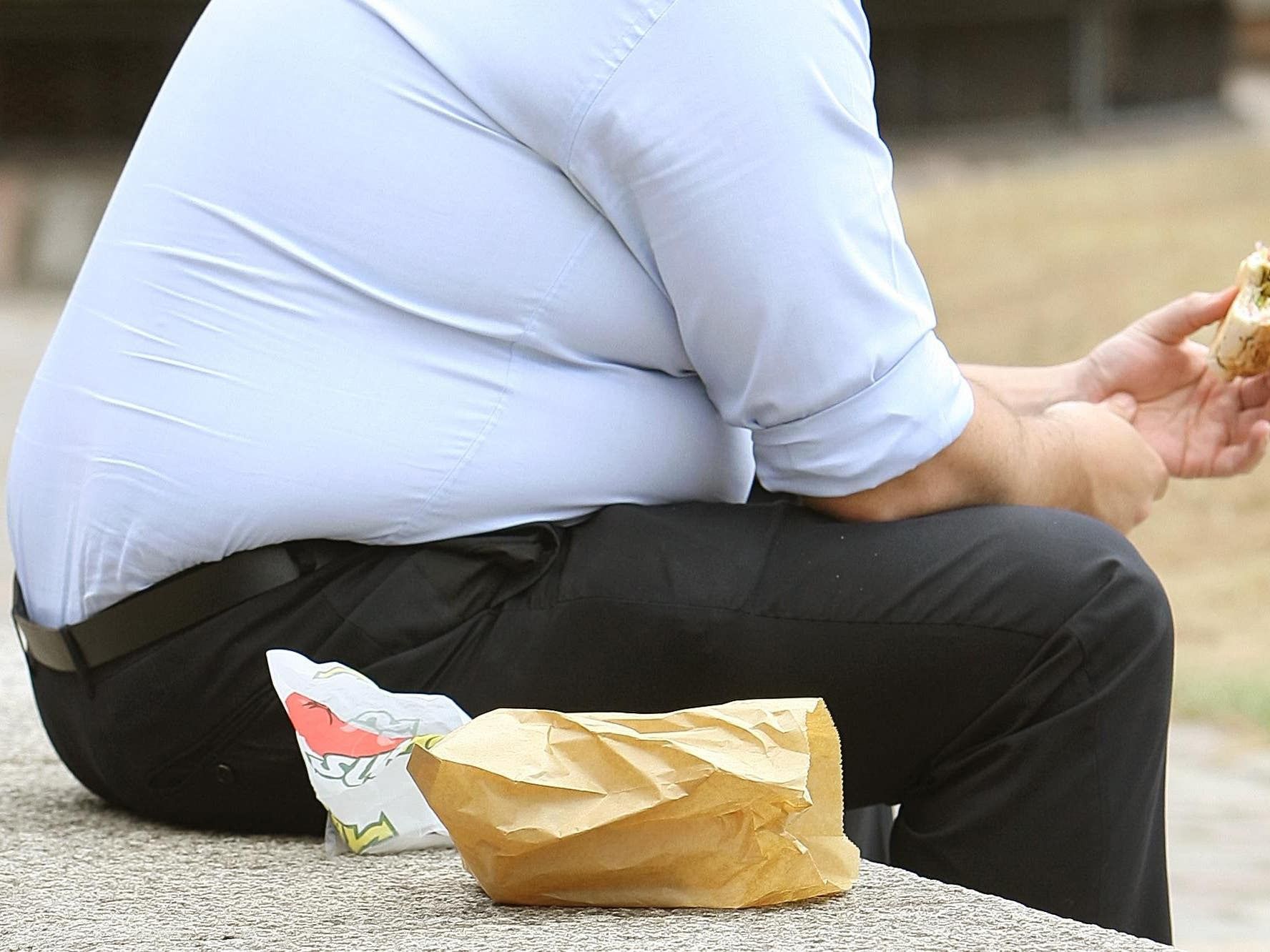 Overweight and obese people ‘more likely to gain weight when feeling depressed’