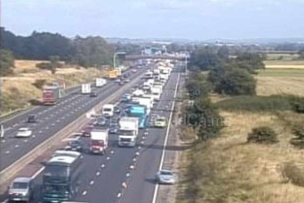 M6 delays after accident halts southbound traffic ...