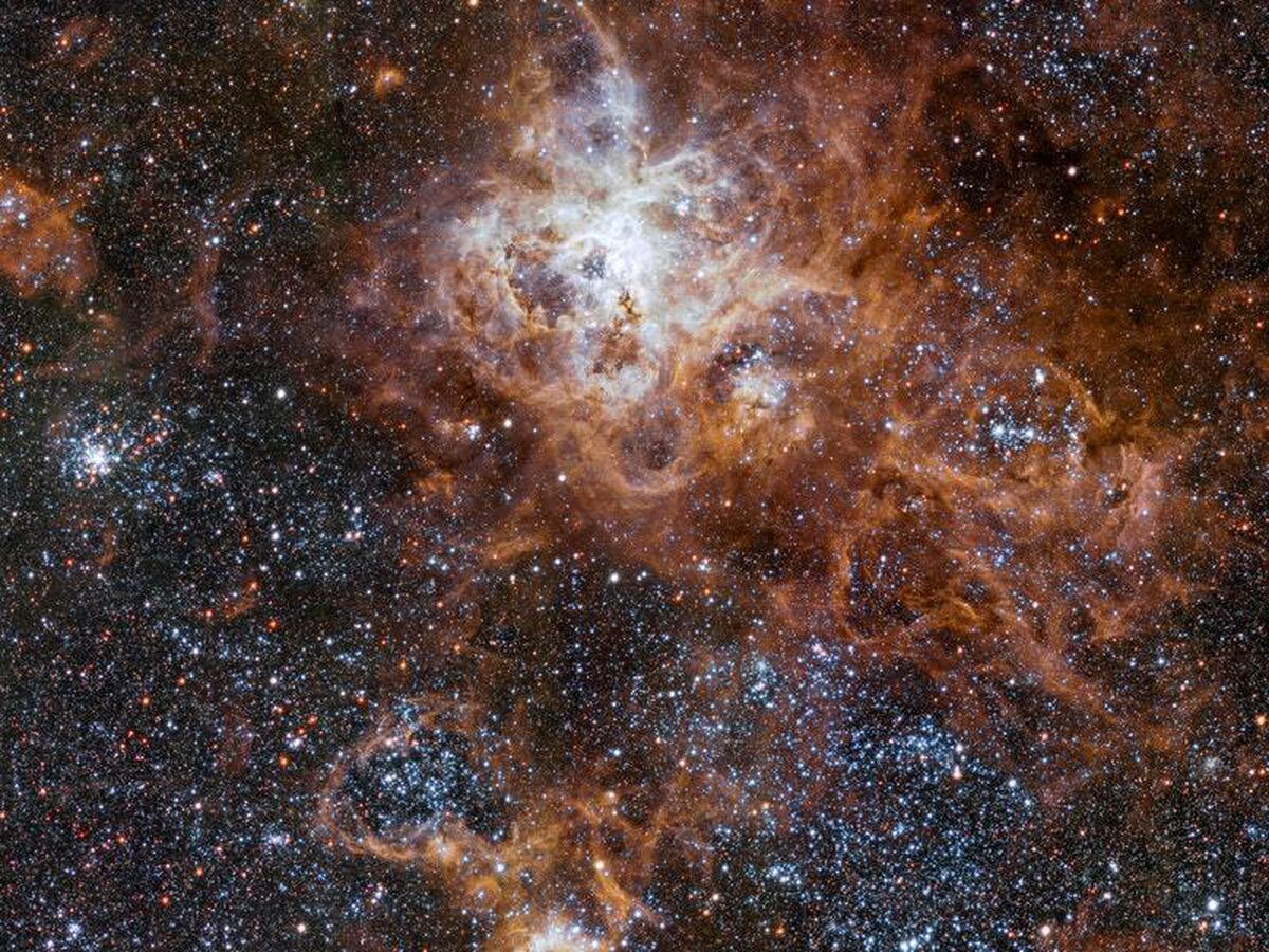 ESO’s spectacular image shows the Tarantula Nebula in incredible detail ...