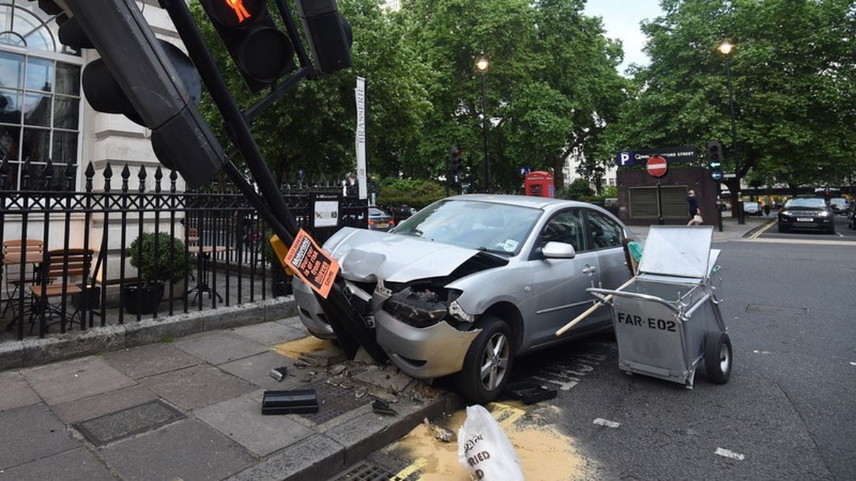 A car was written off every 90 seconds in the UK last year | Express & Star