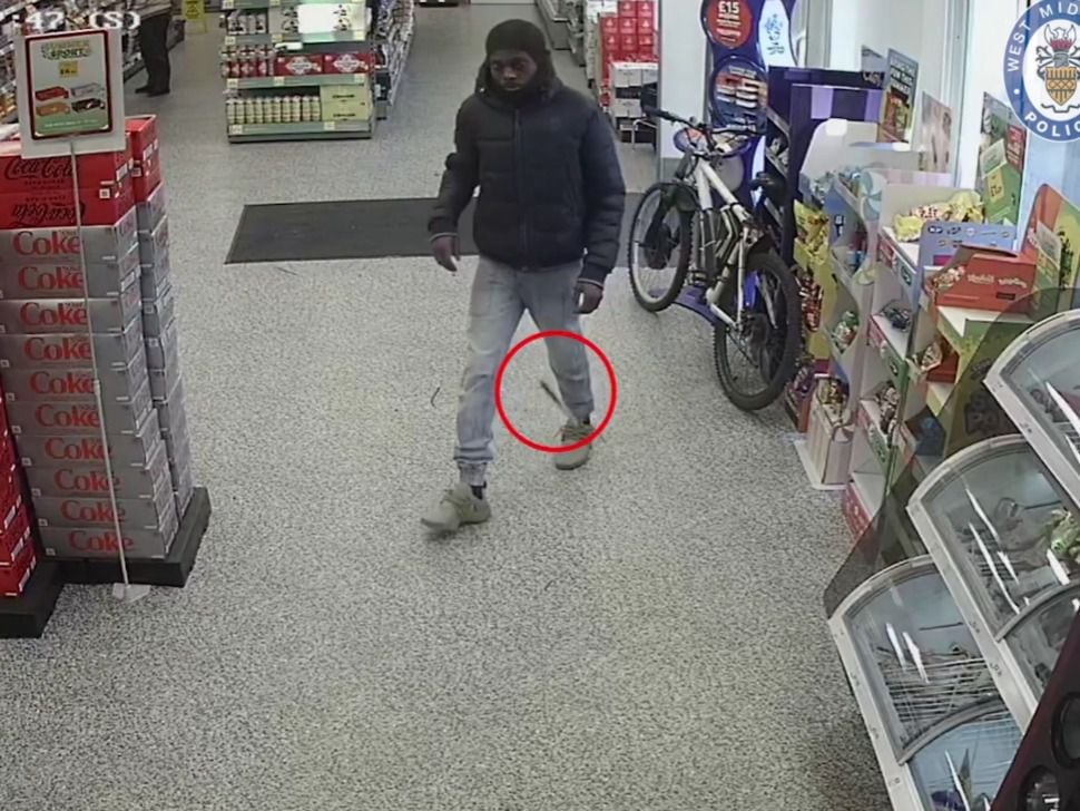 Watch: Man seen dropping knife on shop floor in front of shoppers before making quick getaway
