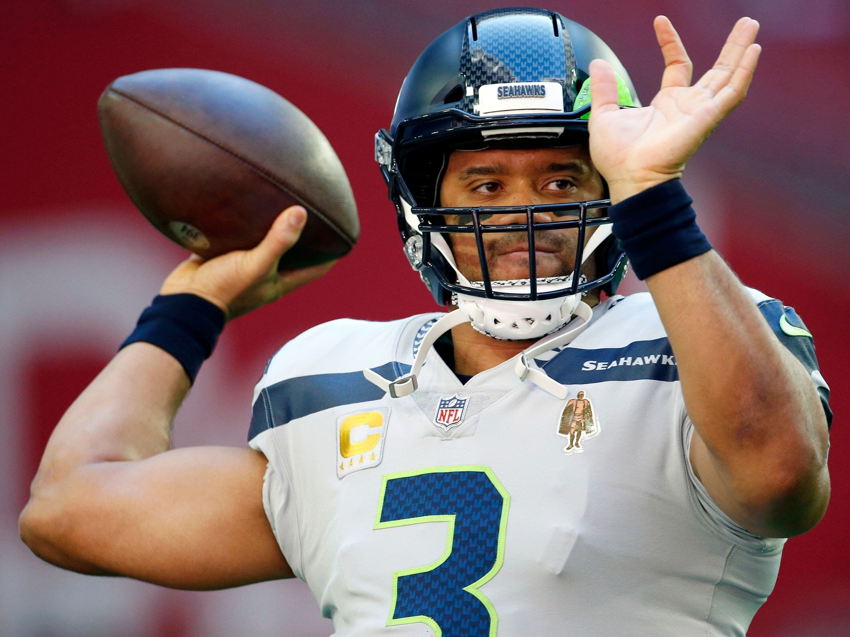 Russell Wilson makes blockbuster move as Aaron Rodgers commits to Green Bay