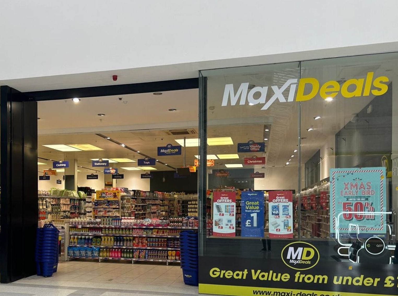 New discount store brings fresh bargains to Black Country