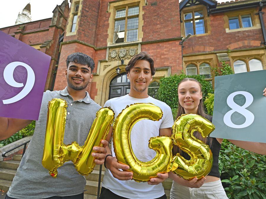 GCSE Results Day 2023 As It Happened: Find Out How Schools Across The ...