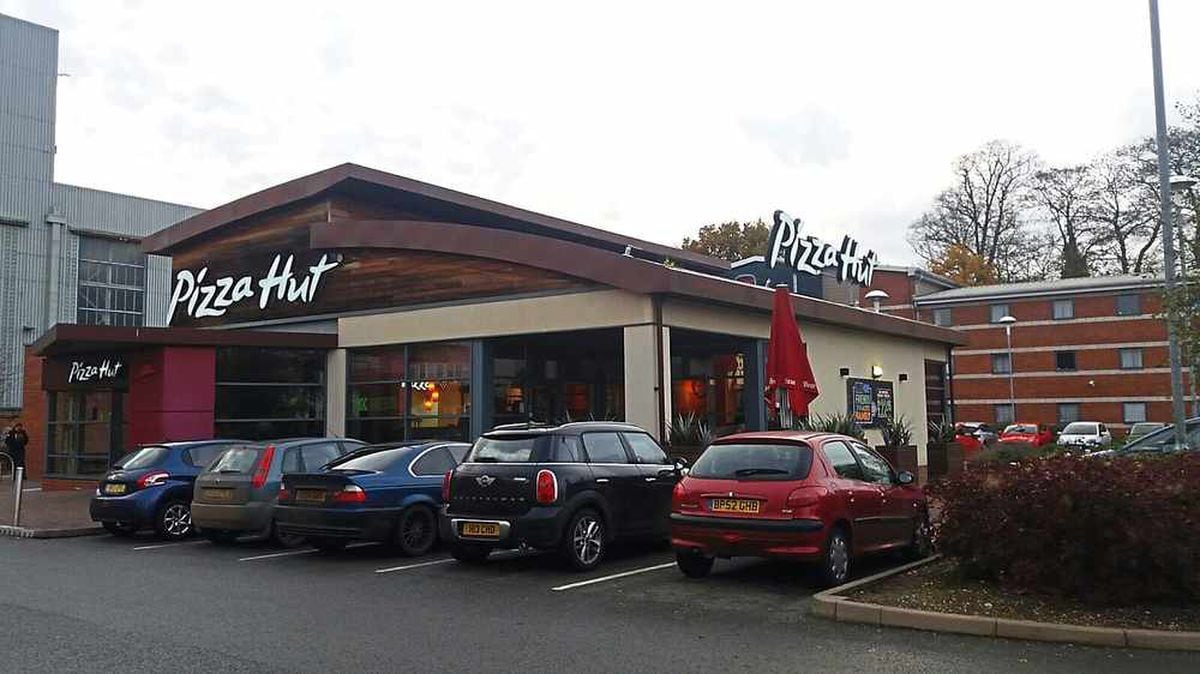 Pizza Hut, Hough Retail Park, Stafford - food review | Express & Star