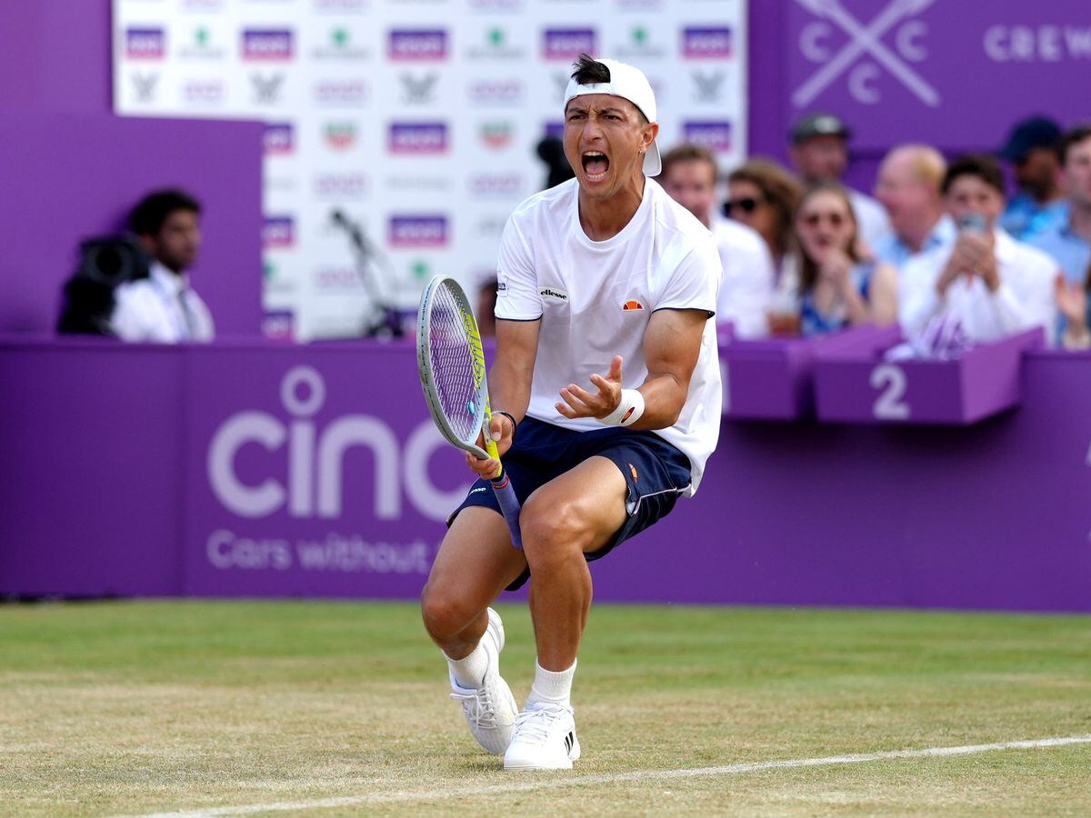 Queen's Club: Ryan Peniston's dream debut ends against Filip Krajinovic in  quarter-finals, Tennis News