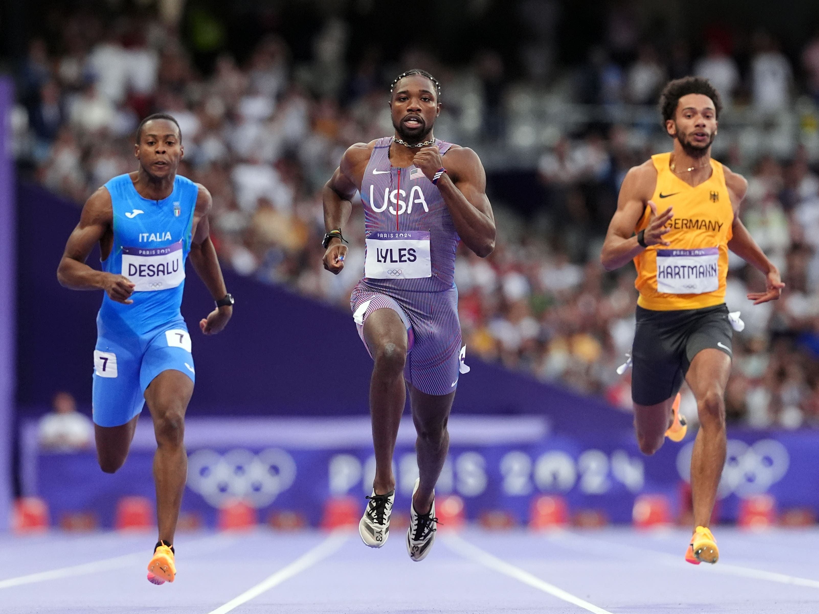 Noah Lyles keeps sprint double bid on course by booking 200 metres final spot