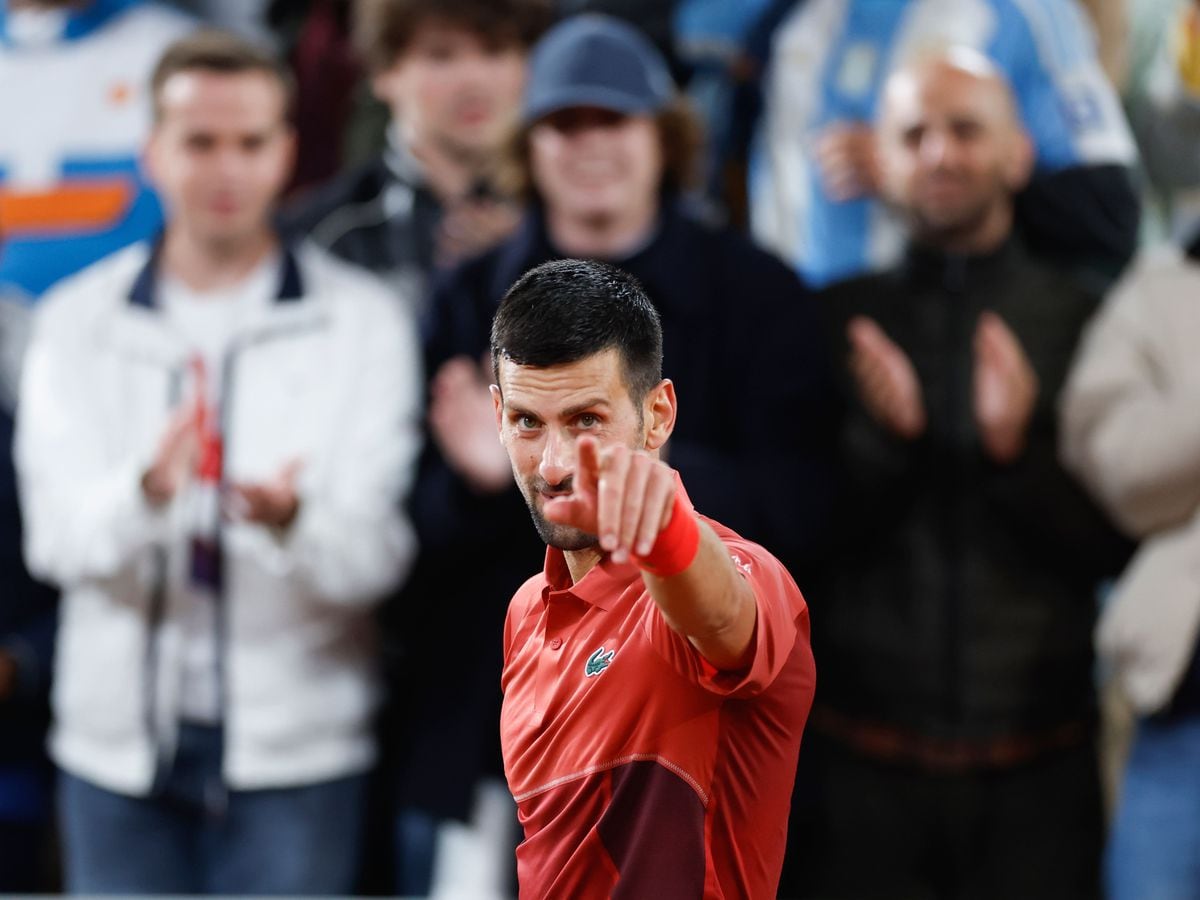 Novak Djokovic defeats Lorenzo Musetti in late-night five set win at French Open