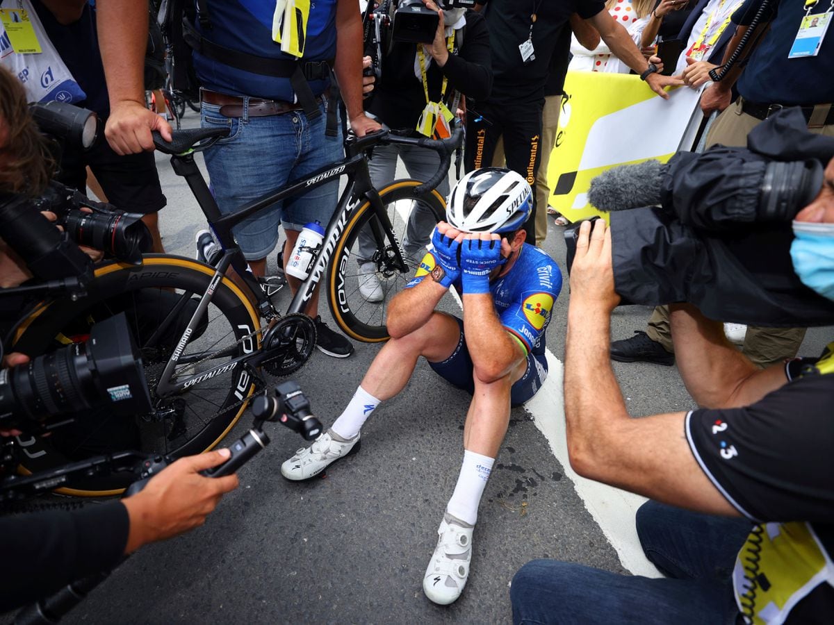 Mark Cavendish emotional after first Tour de France stage ...