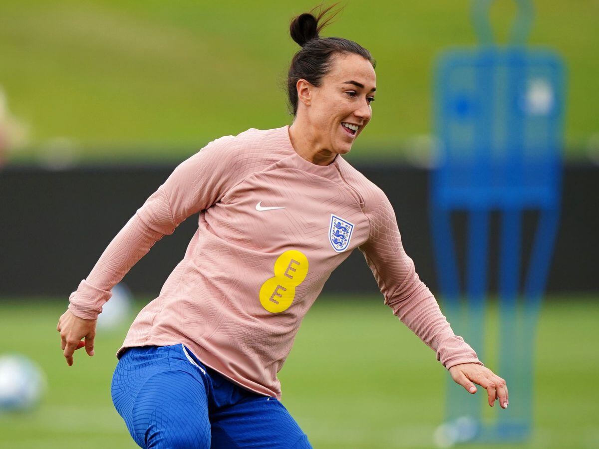 Lucy Bronze Time With Barcelona Drives New Kind Of Standard In England Training Express And Star
