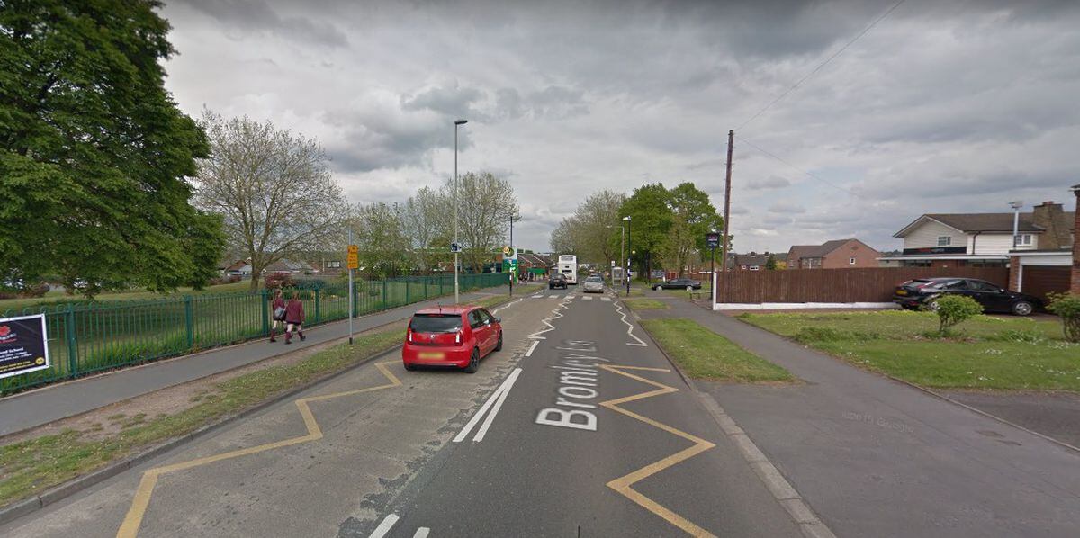 Boy injured after being hit by car near Kingswinford schools | Express ...