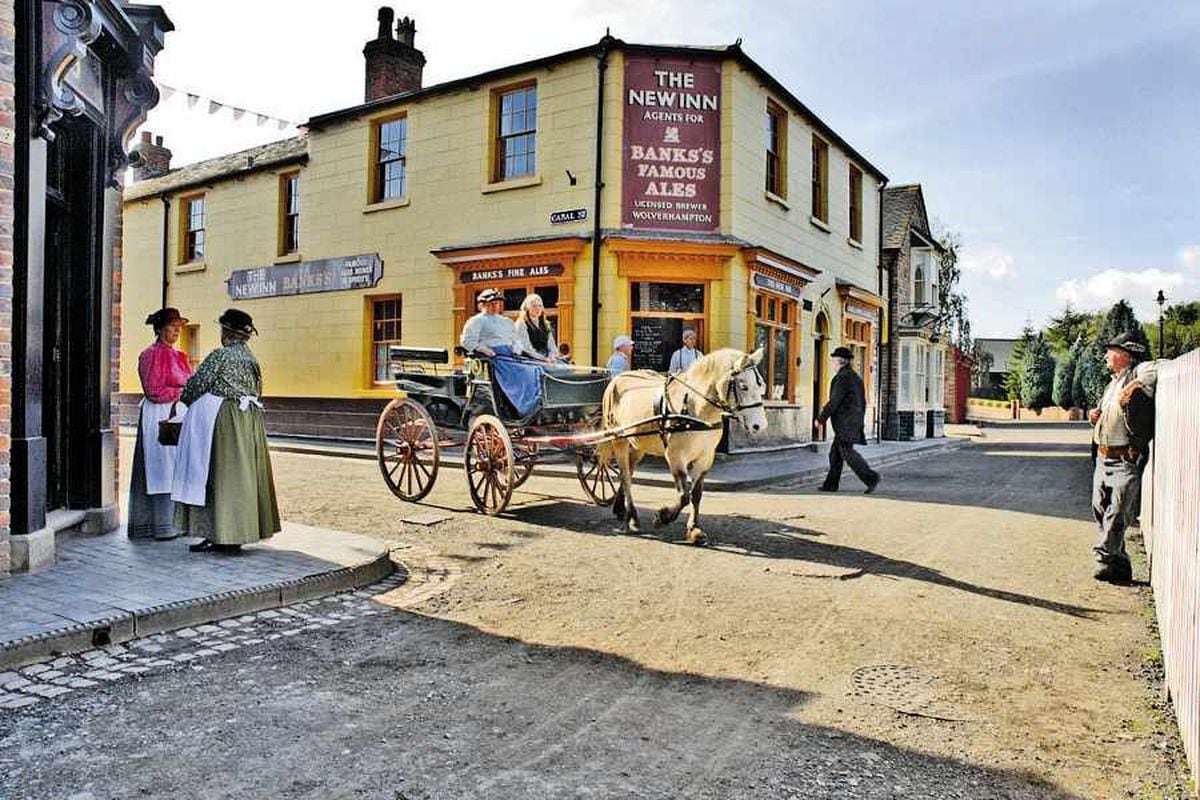 Blists Hill Victorian Town celebrates 19th century Christmas Express